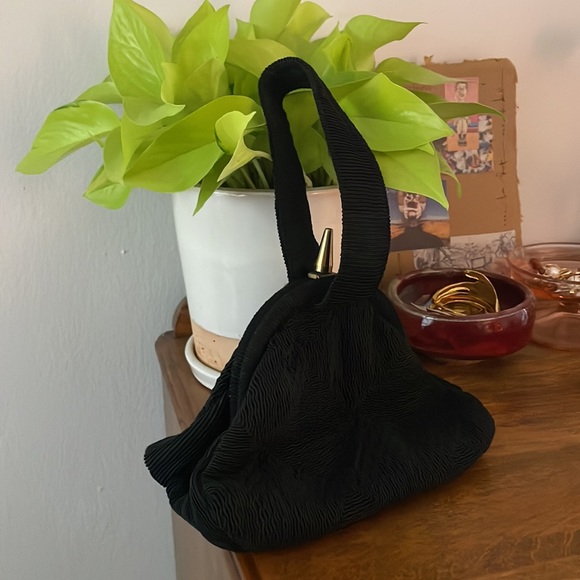 Vintage 1940s style art deco wristlet - Picture 2 of 4